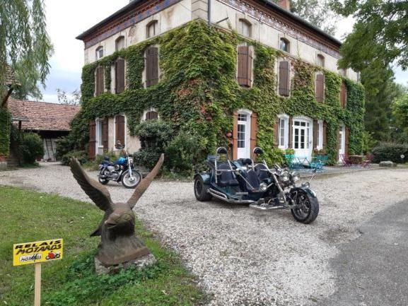 La Belle D'Antan Bed and Breakfast Saint-Bonnet-en-Bresse Buitenkant foto